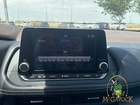 Used 2023 Nissan Rogue SV w/ SV Premium B Package FWD image 13