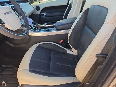 Used 2021 Land Rover Range Rover Sport HST image 15