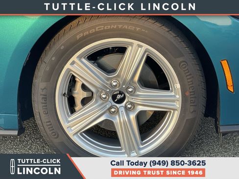 Used 2026 Ford Mustang Coupe RWD image 10
