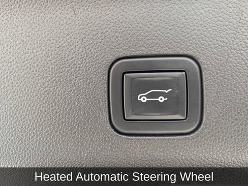 Used 2021 GMC Yukon Denali w/ Denali Premium Package image 15