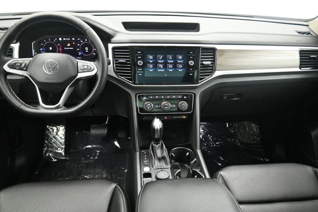 Used 2023 Volkswagen Atlas SEL AWD/4WD image 46