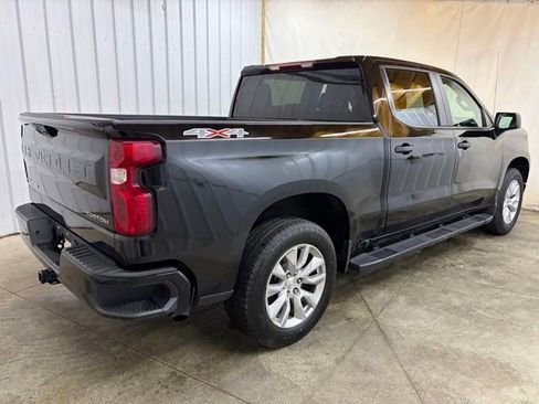 Used 2023 Chevrolet Silverado 1500 Custom AWD/4WD image 6