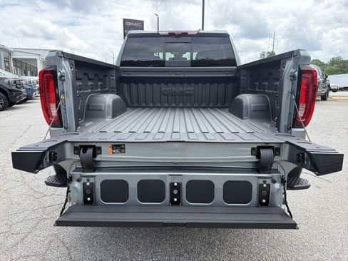 New 2026 GMC Sierra 1500 Denali AWD/4WD image 19