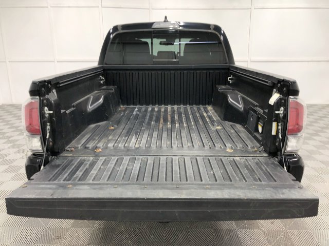 Used 2021 Toyota Tacoma TRD Sport AWD/4WD image 23