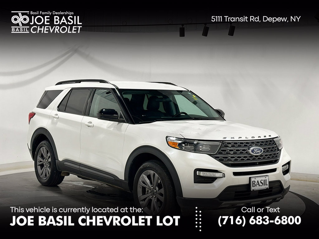 Used 2022 Ford Explorer XLT w/ Equipment Group 202A AWD/4WD image 1