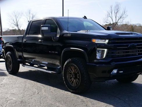 Used 2022 Chevrolet Silverado 2500 High Country w/ Z71 Off-Road Package image 4