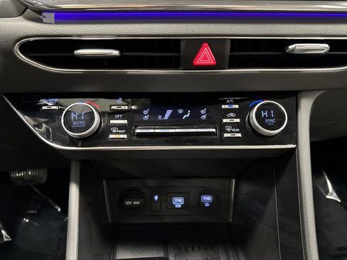 Used 2022 Hyundai Sonata Limited image 18
