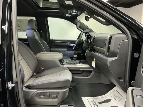 New 2026 Chevrolet Silverado 1500 ZR2 w/ ZR2 Bison Edition AWD/4WD image 37