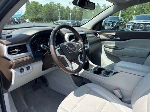 Used 2023 GMC Acadia SLT w/ Preferred Package FWD image 21