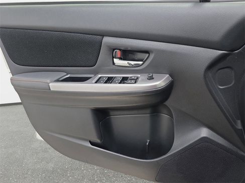 Used 2016 Subaru Crosstrek 2.0i Premium image 26