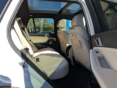Used 2019 BMW X5 xDrive40i w/ Premium Package 2 AWD/4WD image 36