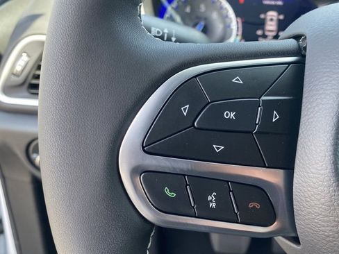 New 2026 Chrysler Voyager LX image 17