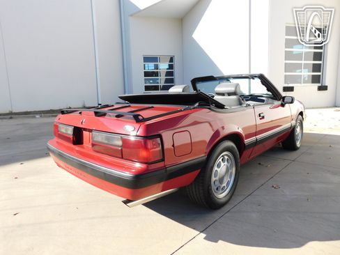 Used 1989 Ford Mustang LX image 25