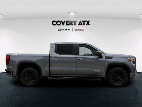 Used 2022 GMC Sierra 1500 Elevation w/ LPO, Elevation Black Package AWD/4WD image 8