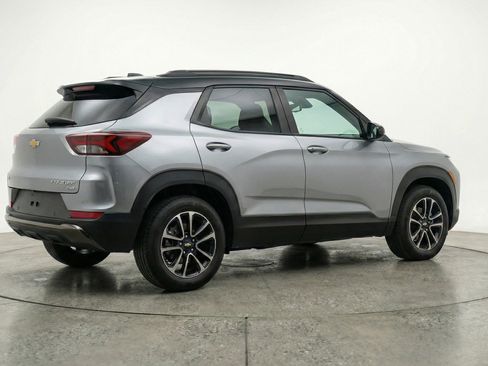 Used 2025 Chevrolet TrailBlazer LT image 9
