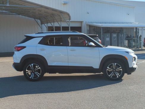 Used 2023 Chevrolet TrailBlazer LT image 4
