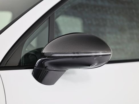 Certified 2025 Porsche Cayenne GTS AWD/4WD image 12