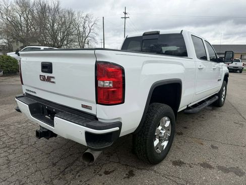Used 2018 GMC Sierra 2500 SLT w/ Duramax Plus Package image 6