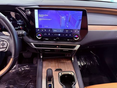 Certified 2025 Lexus RX 350 Premium FWD image 25