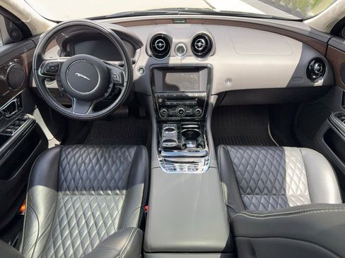 Used 2016 Jaguar XJ L Supercharged image 6