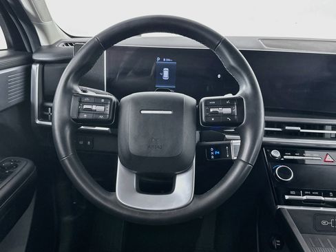 Used 2025 Hyundai Santa Fe SEL FWD image 18