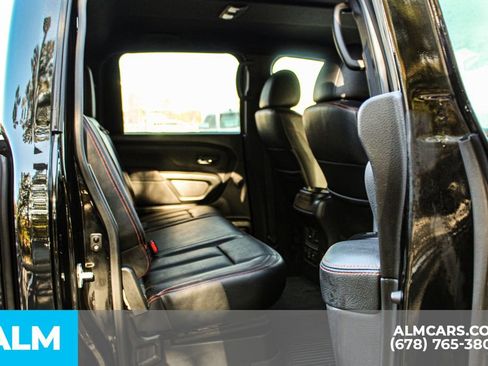 Used 2023 Nissan Titan PRO-4X w/ Pro-4x Convenience Package image 19
