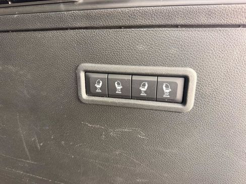 Used 2024 Jeep Wagoneer Series III AWD/4WD image 26