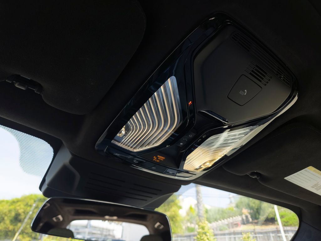 Used 2024 BMW X7 M60i w/ Executive Package AWD/4WD image 14