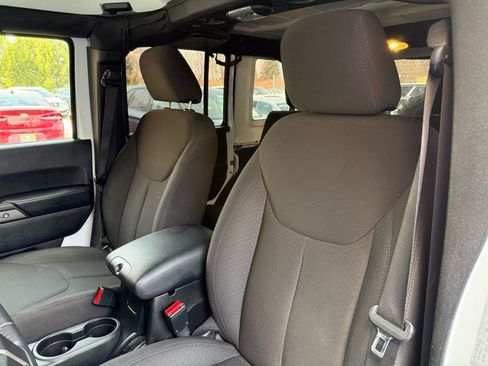 Used 2017 Jeep Wrangler Unlimited Sport w/ Quick Order Package 24S image 13