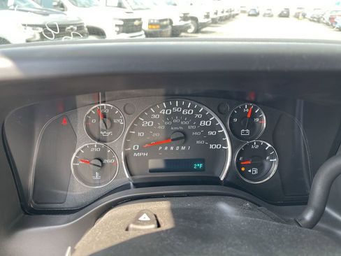 New 2025 Chevrolet Express 3500 w/ Power Convenience Package RWD image 10
