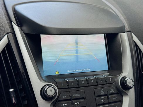 Used 2015 GMC Terrain SLE image 9