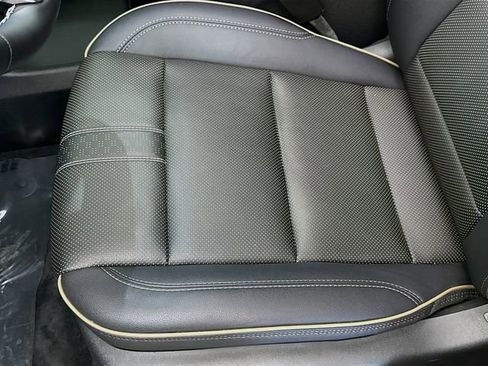 Used 2025 Chevrolet Traverse High Country w/ LPO, Floor Liner Package AWD/4WD image 21