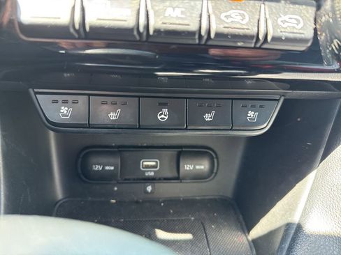 Used 2020 Kia Sportage EX w/ EX Technology Package image 12