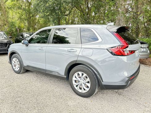 Used 2023 Honda CR-V LX image 6