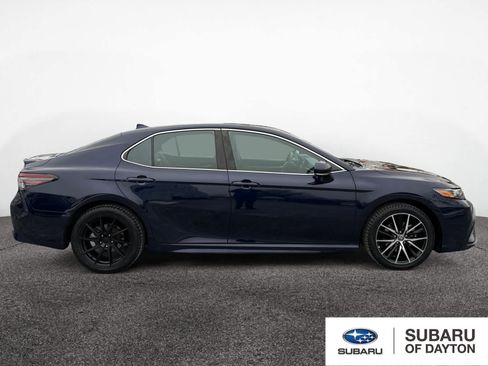 Used 2021 Toyota Camry SE image 6