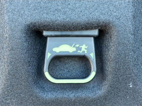 Used 2019 Chevrolet Camaro LT w/ RS Package image 15