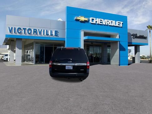 Used 2017 Ford Expedition EL XLT RWD image 6