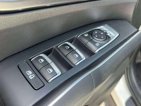 Used 2023 Kia Sorento EX AWD/4WD image 18