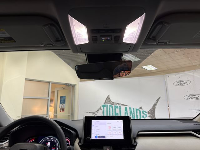 Used 2023 Toyota RAV4 XLE w/ Convenience Package FWD image 19