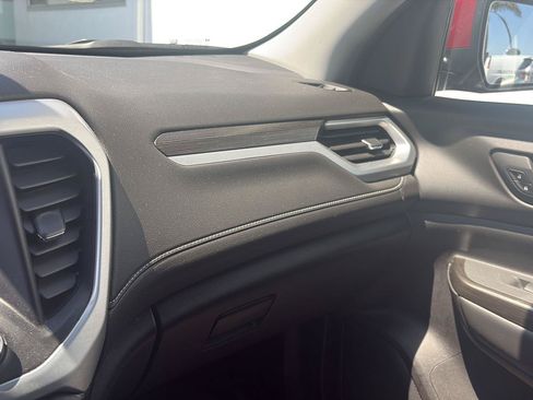 Used 2023 GMC Acadia SLT w/ Technology Package AWD/4WD image 20