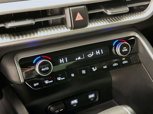 Used 2023 Kia K5 GT-Line image 24