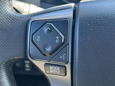 Certified 2021 Toyota Tacoma TRD Off-Road image 36