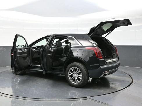 Used 2021 Cadillac XT5 Premium Luxury image 38