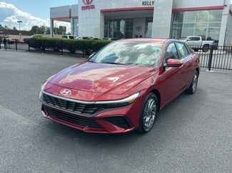 Certified 2024 Hyundai Elantra SEL image 1