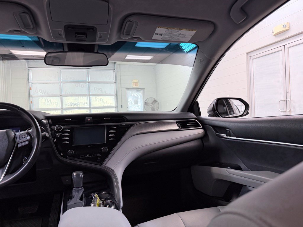 Used 2020 Toyota Camry SE FWD image 27