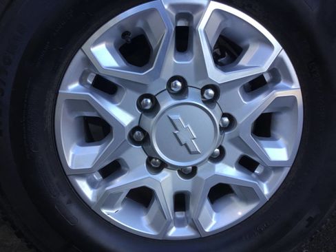 Used 2020 Chevrolet Silverado 3500 LTZ w/ LTZ Plus Package image 11