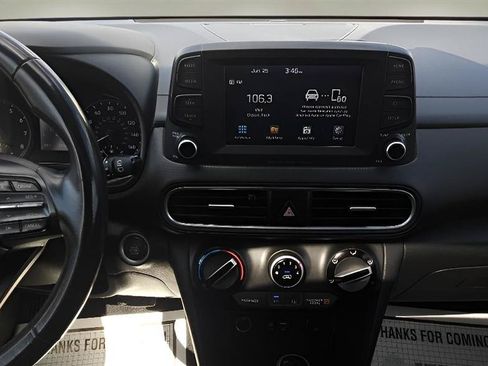 Used 2018 Hyundai Kona SEL w/ SEL Tech Package 02 FWD image 12