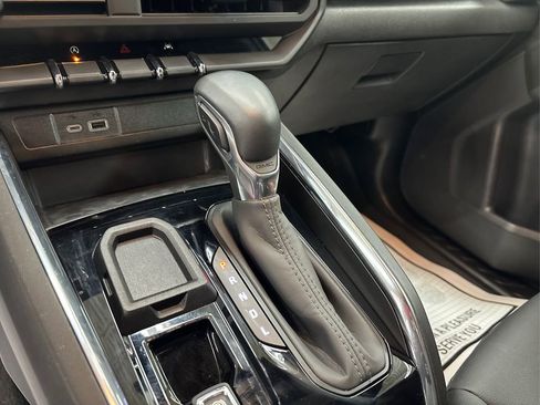 Used 2024 GMC Canyon Elevation w/ Elevation Premium Package image 26