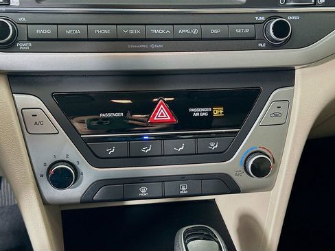 Used 2018 Hyundai Elantra SEL image 15