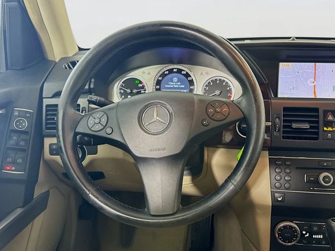 Used 2012 Mercedes-Benz GLK 350 2WD image 17